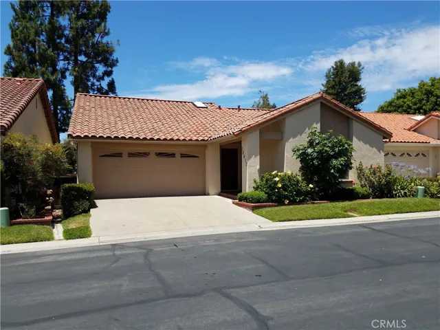 28013 Espinoza, Mission Viejo, California 92692