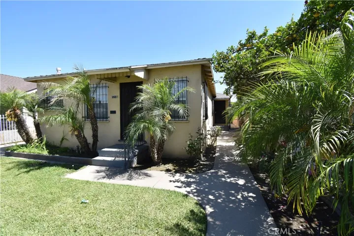 1216 E 88th Street E, Los Angeles, California 90002