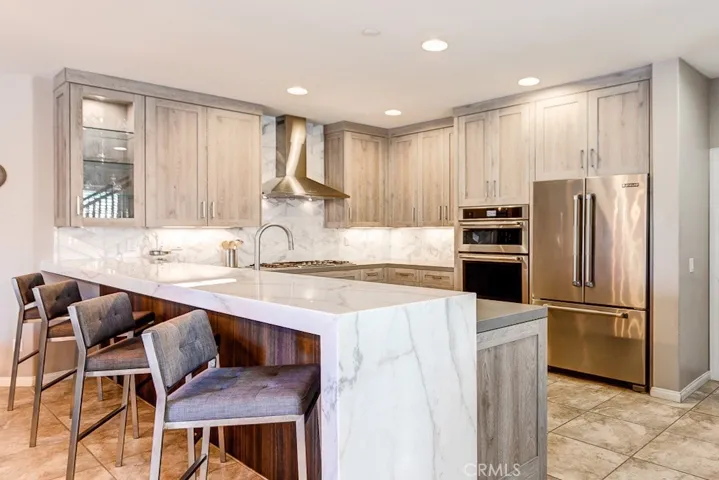2 Willow Way, Lake Forest, California 92630
