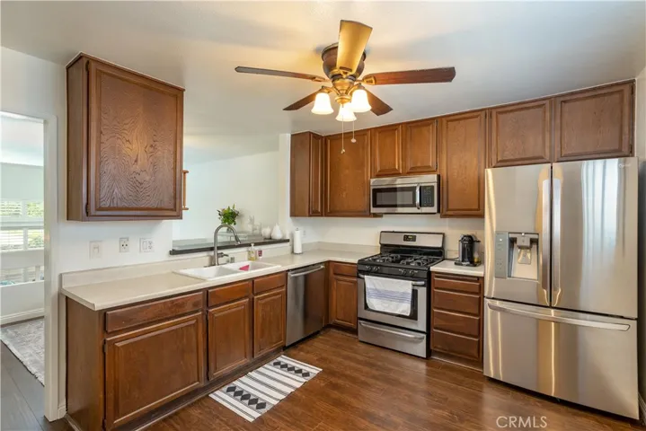 15141 Magnolia Boulevard C, Sherman Oaks, California 91403