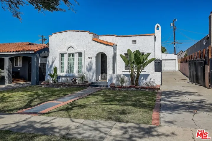 7714 La Salle Avenue, Los Angeles, California 90047