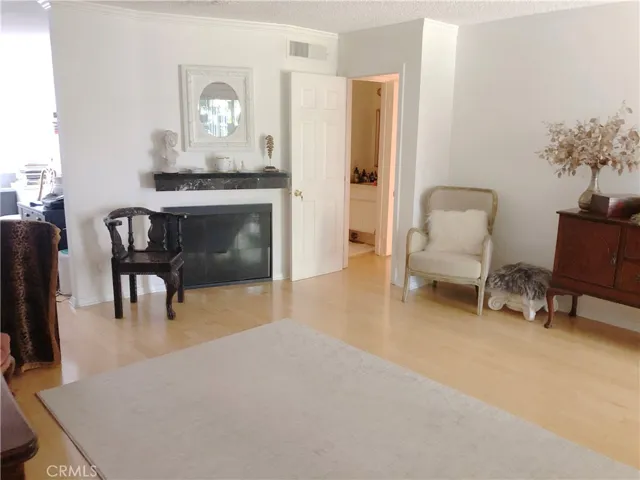 9346 Via Crema, Sun Valley, California 91504