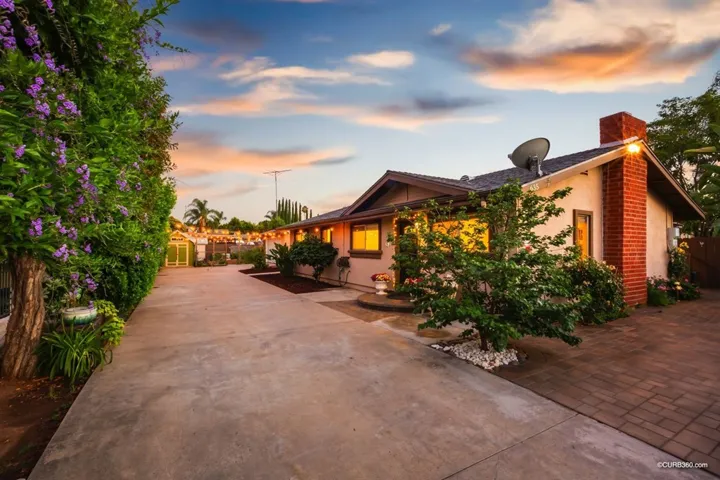 635 W 15th Ave, Escondido, California 92025