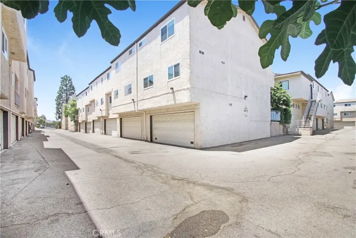 13605 Valerio Street F, Van Nuys, California 91405