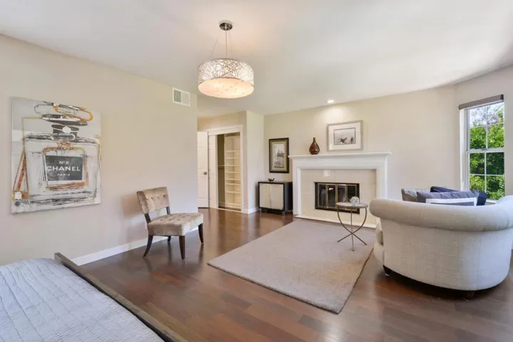 1282 Cuernavaca Circulo, Mountain View, California 94040