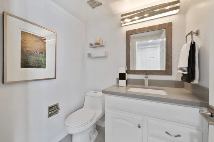 1282 Cuernavaca Circulo, Mountain View, California 94040