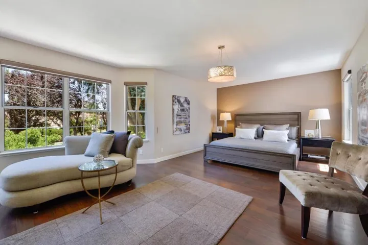 1282 Cuernavaca Circulo, Mountain View, California 94040