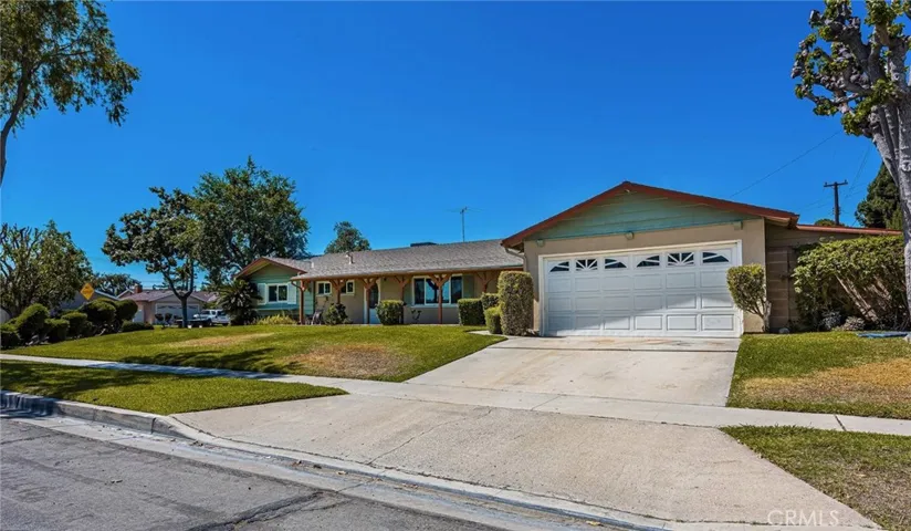 1136 S Groveland Place, Anaheim, California 92806