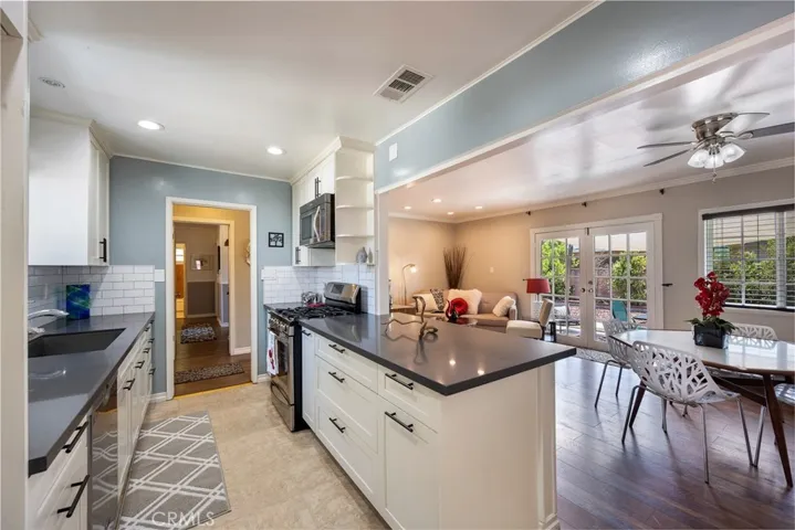 730 W Woodcrest Avenue, Fullerton, California 92832