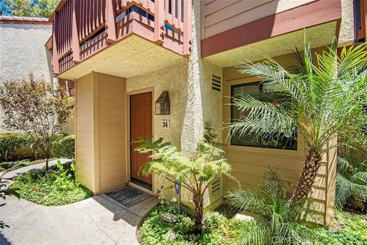 5760 Owensmouth Avenue 34, Woodland Hills, California 91367