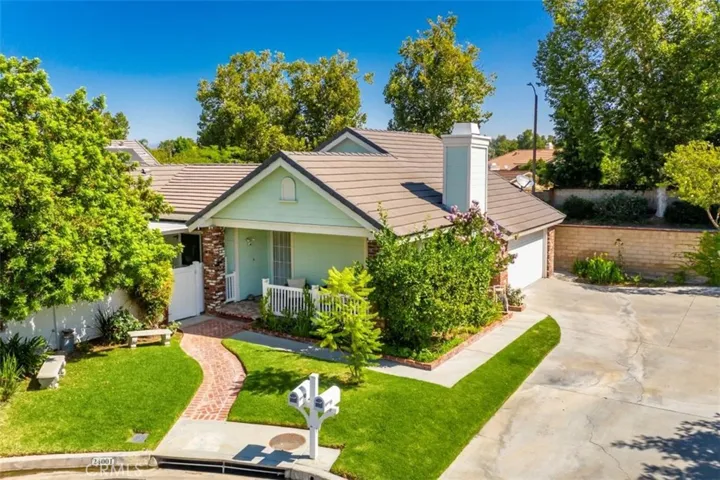 24001 Gamble House Court, Valencia, California 91355
