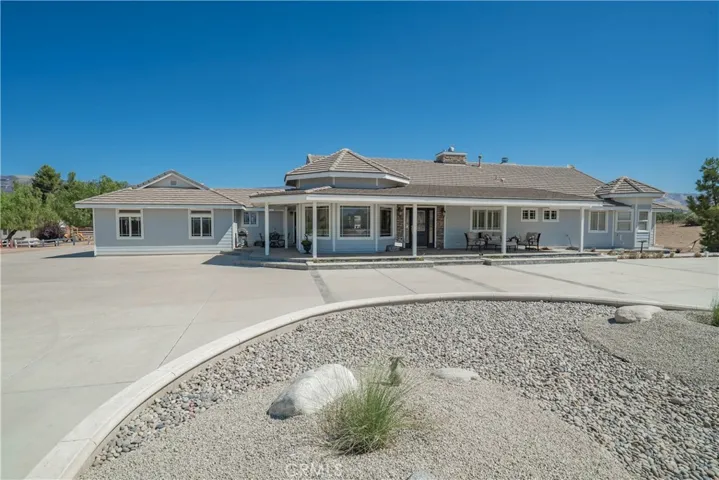 34424 Cottontail, Agua Dulce, California 91390