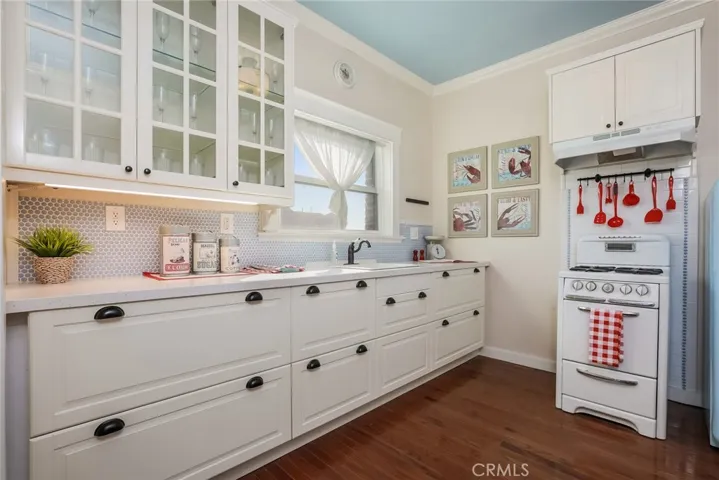 800 Pacific Avenue 407, Long Beach, California 90813