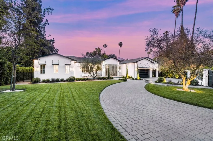 17211 Rancho Street, Encino, California 91316