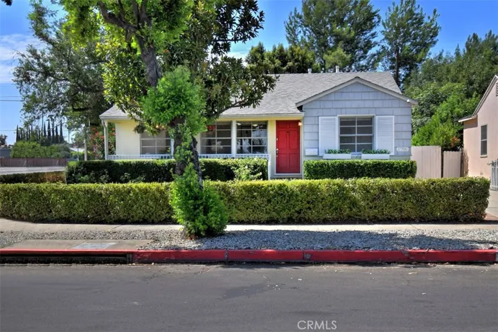 17700 Bessemer Street, Encino, California 91316