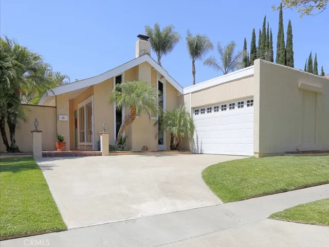 3413 Santa Clara Circle, Costa Mesa, California 92626