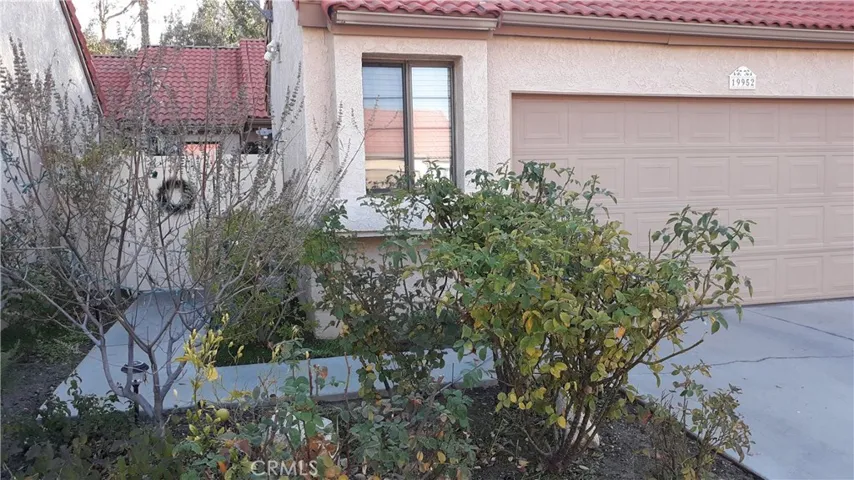 Front Entrance, 2 car garage