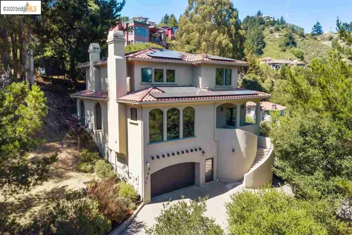 6963 Buckingham Blvd, Berkeley, California 94705