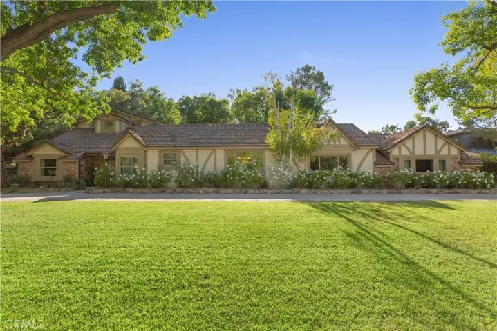 5287 Round Meadow Road, Hidden Hills, California 91302