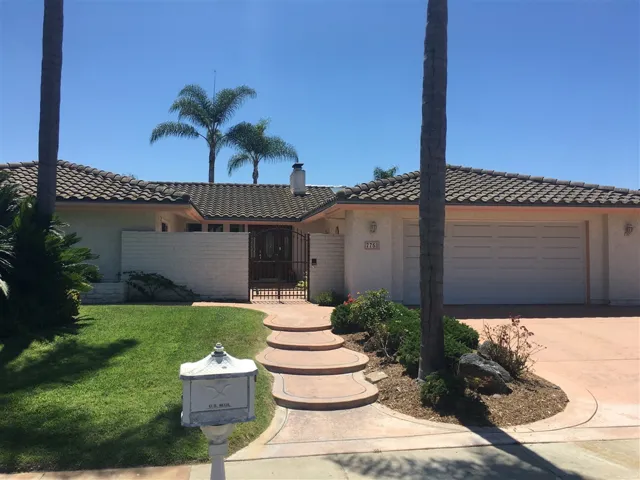 7758 Madrilena Way, Carlsbad, California 92009