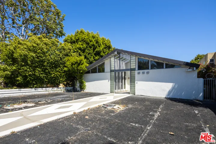 520 Marguerita Avenue, Santa Monica, California 90402