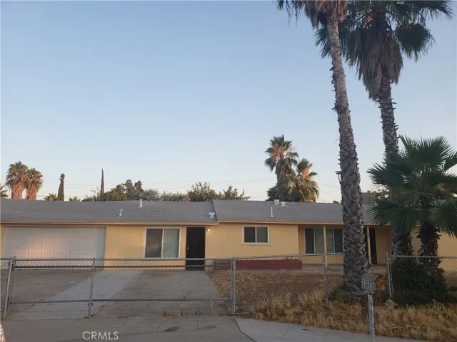 2207 Hammond W, Fresno, California 93728