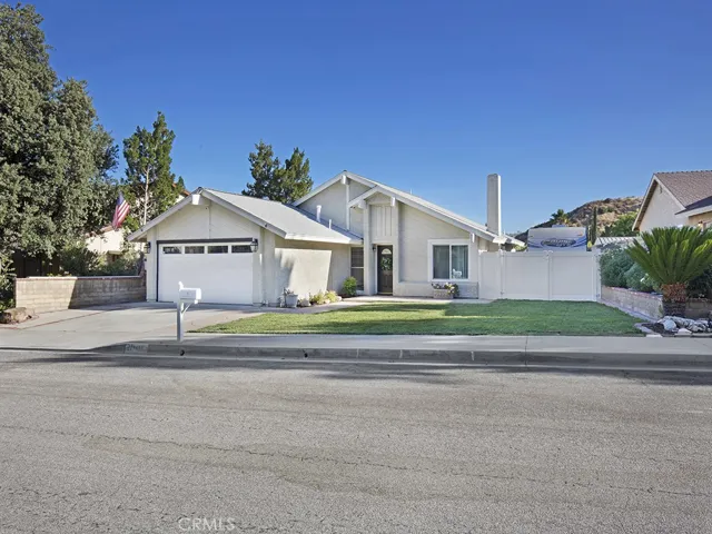 27961 Caraway Lane, Saugus, California 91350