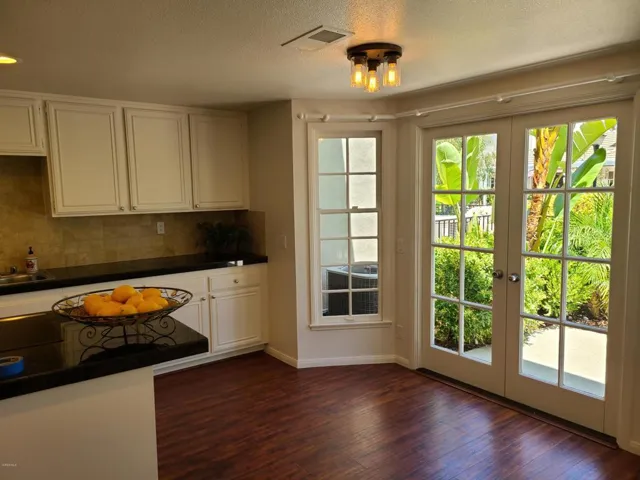 Shadowbrook kitchen 4