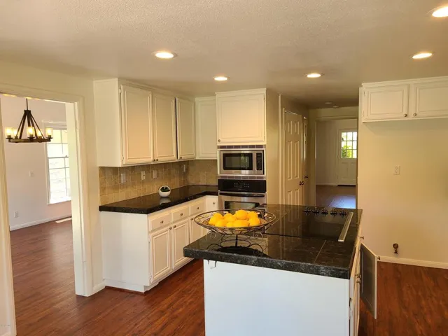 shadowbrook kitchen 3