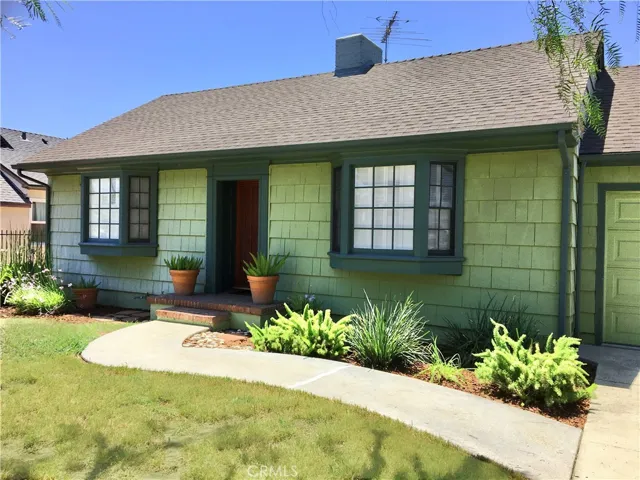 4943 Woodman Avenue, Sherman Oaks, California 91423