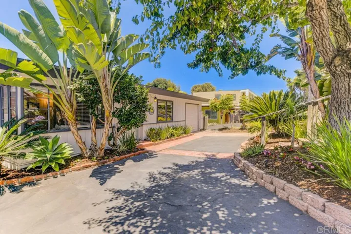 735 S Cedros, Solana Beach, California 92075