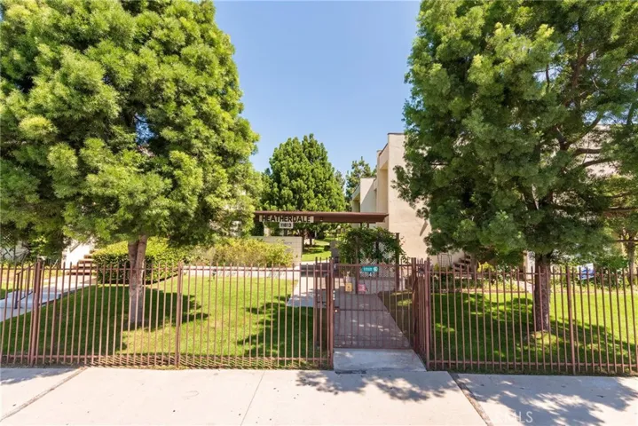 11813 Runnymede Street 43, North Hollywood, California 91605