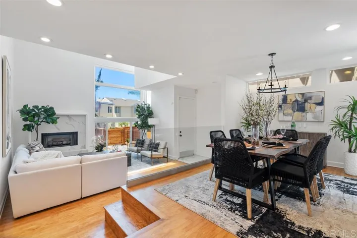 2217 Newcastle Avenue, Cardiff By The Sea, California 92007