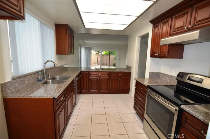 7222 Siena Avenue, Westminster, California 92683