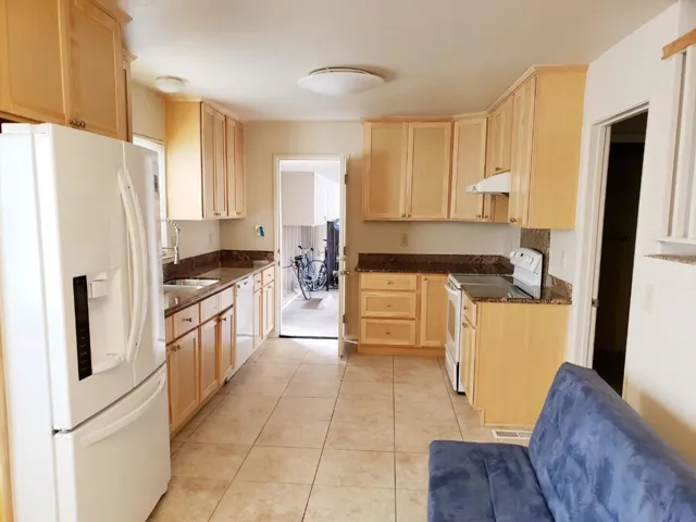 307 College Avenue, Palo Alto, California 94306