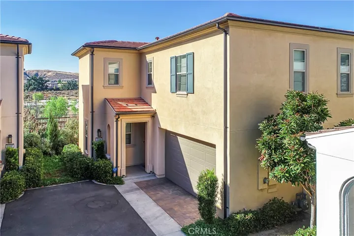 22003 Propello Drive, Saugus, California 91350
