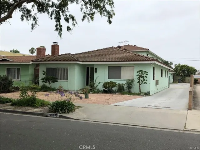 16419 S Saint Andrews Place, Gardena, California 90247