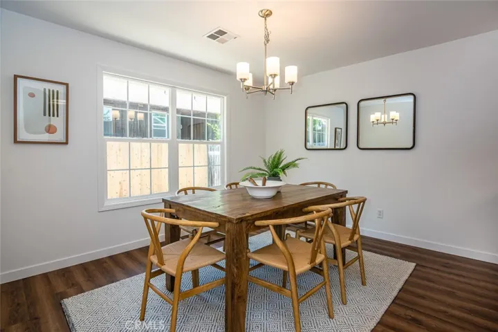 Dining area off kitchen