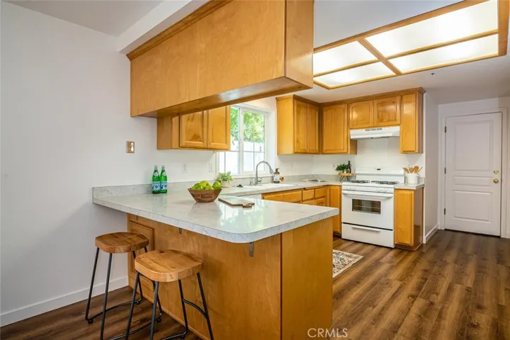 Breakfast bar