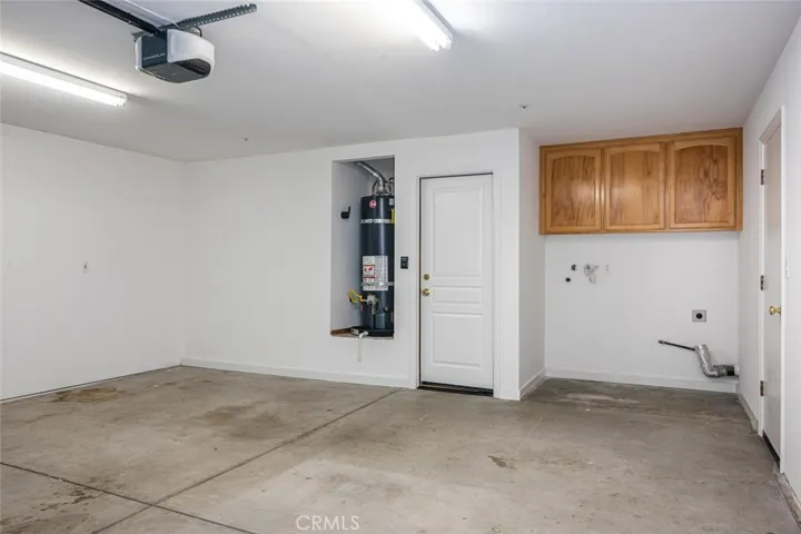 2-car garage with laundry hook-ups