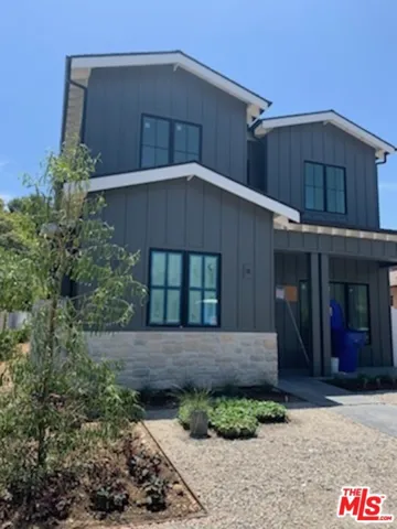 1808 Pier Avenue, Santa Monica, California 90405