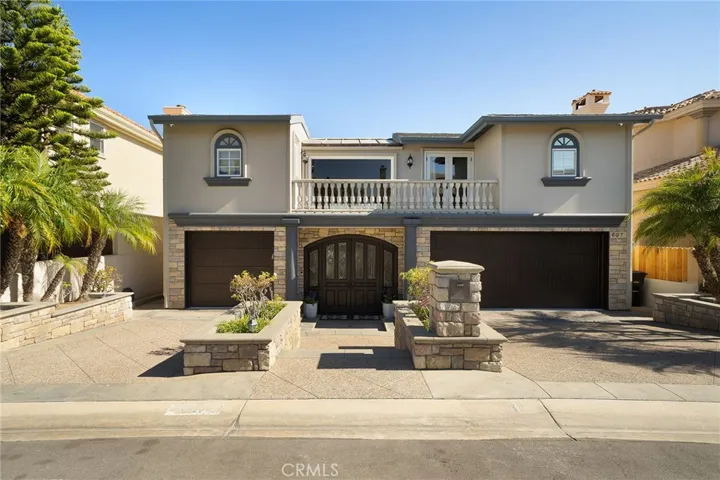 607 Kings Road, Newport Beach, California 92663
