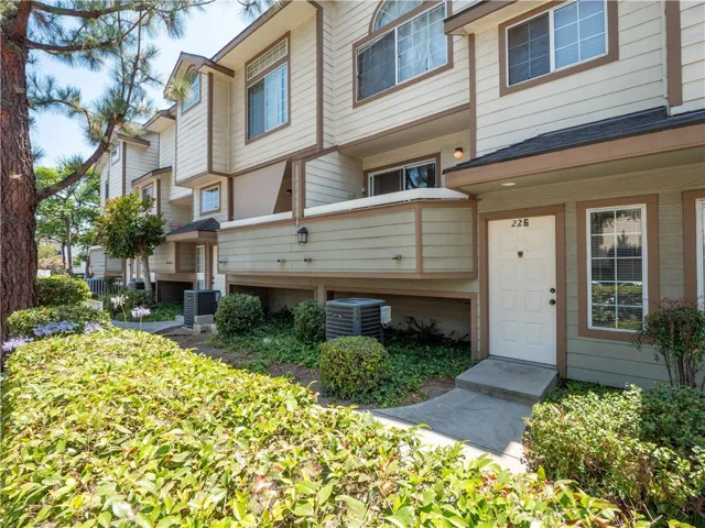 11150 Glenoaks Boulevard 226, Pacoima, California 91331