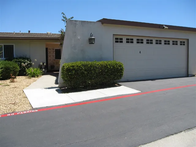 3890 Vista Campana S. 4, Oceanside, California 92057