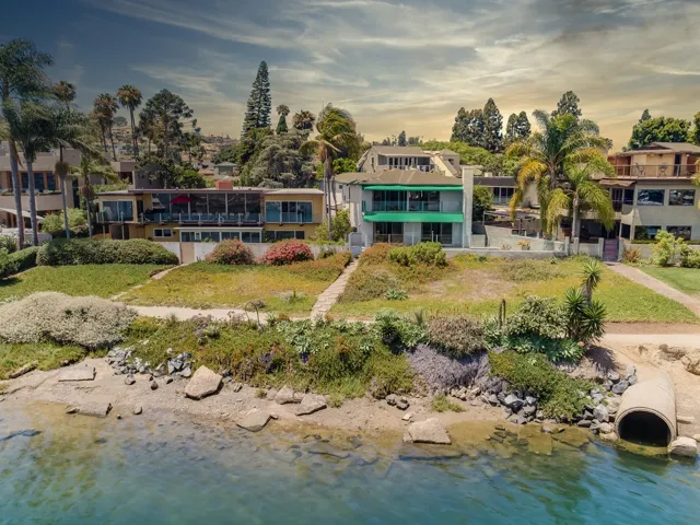 991 Scott Street, San Diego, California 92106