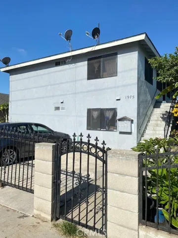 1975 Lemon Avenue, Long Beach, California 90806