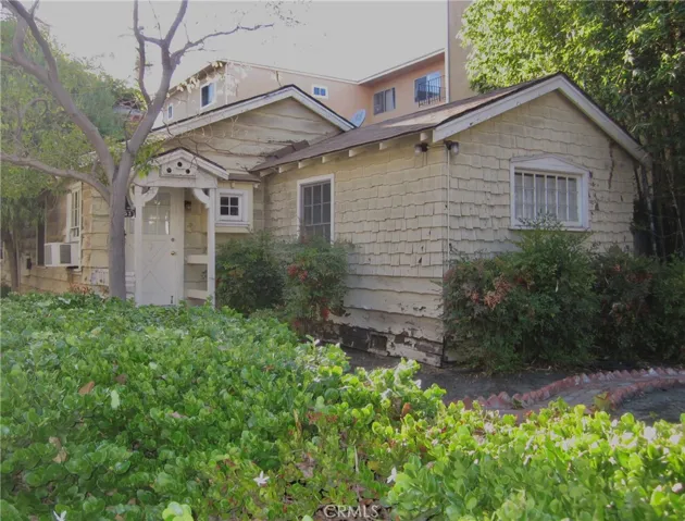 653 Westmount Drive, West Hollywood, California 90069