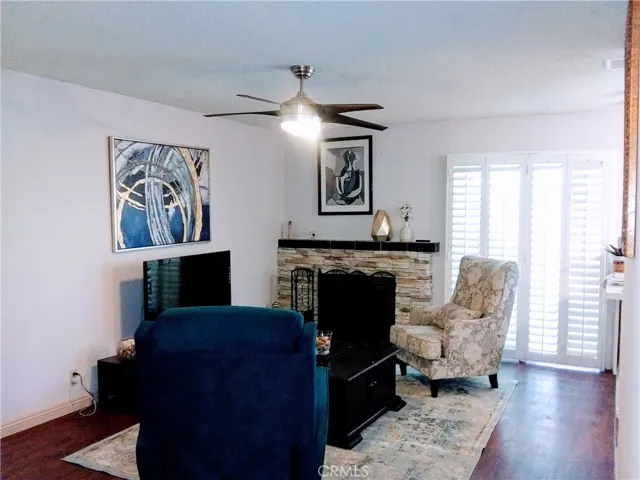 2002 S Oakland Avenue S, Ontario, California 91762