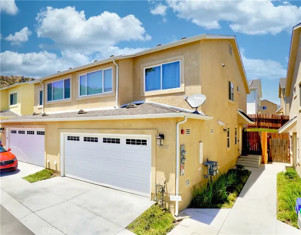 21707 Doss Place, Saugus, California 91350