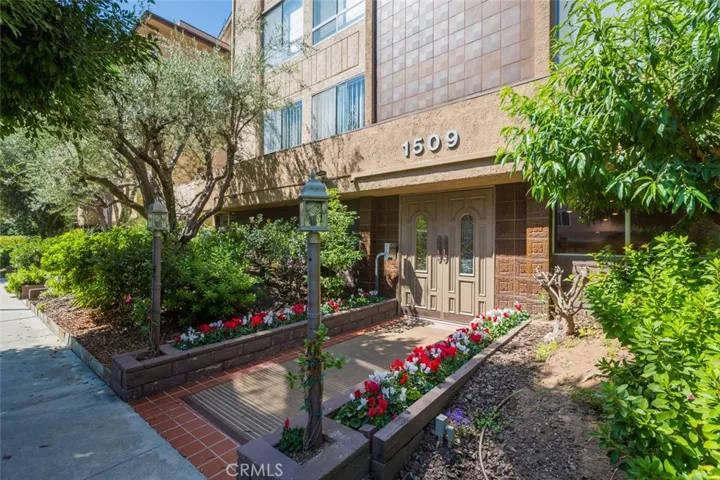 1509 Greenfield Avenue 209, Los Angeles, California 90025